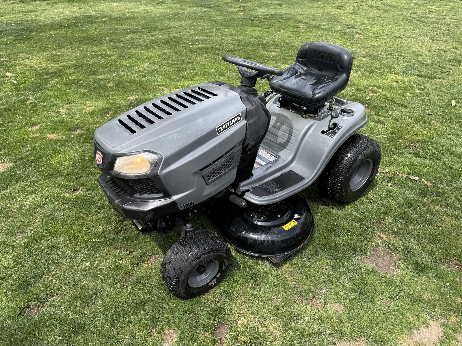 2014 Craftsman T1000 riding mower