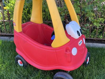 Little tikes original cozy coupe car