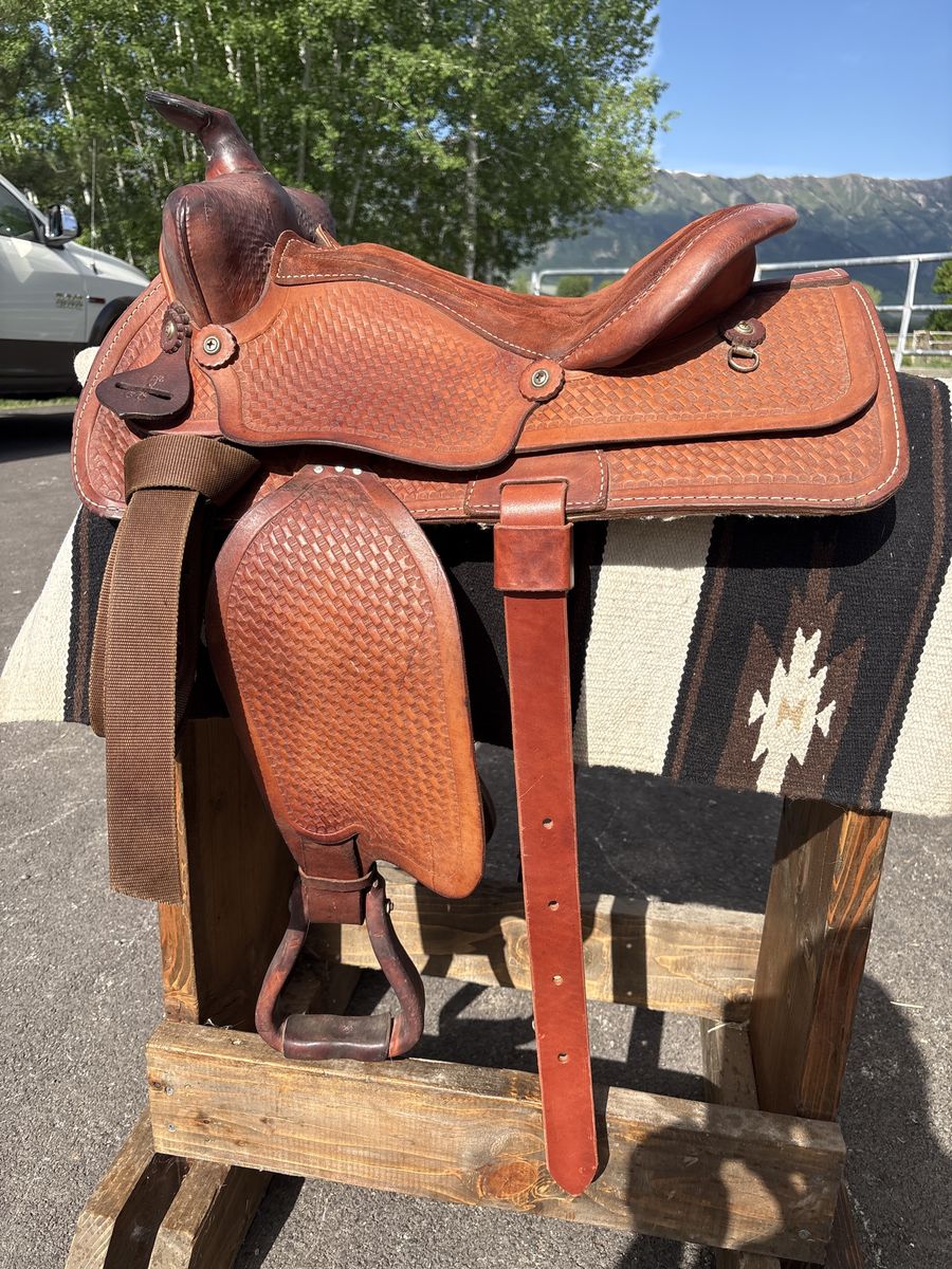 15 inch western saddle
