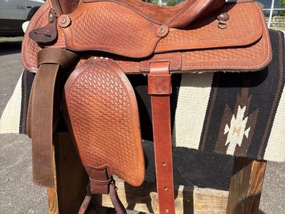 15 inch western saddle