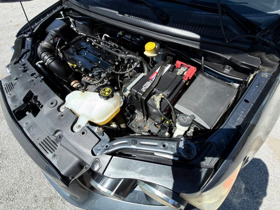 Main image 4