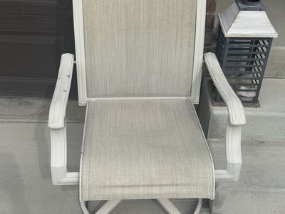Outdoor lounge chairs