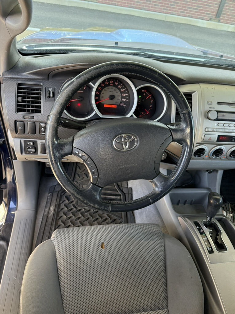 Main image 7