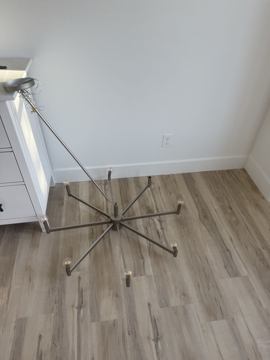 Main image 4