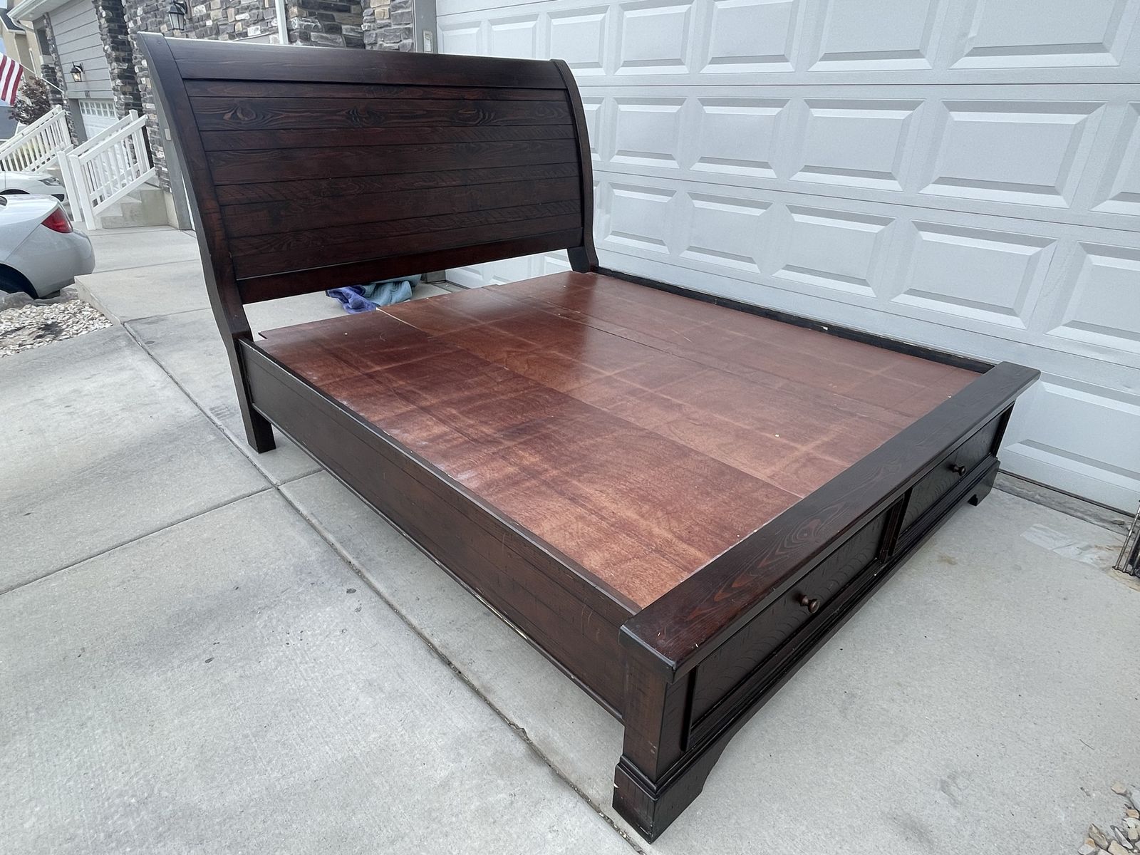King Sleigh Bedframe
