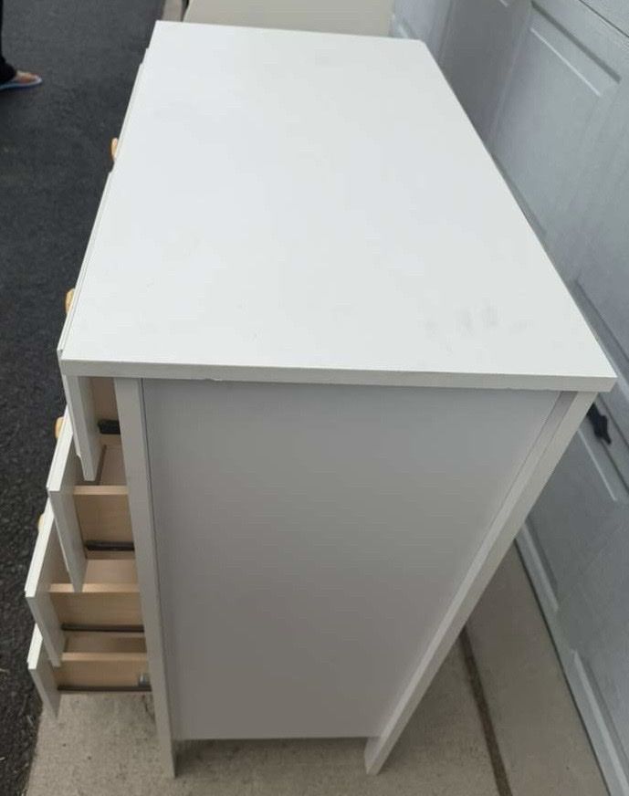 Main image 5