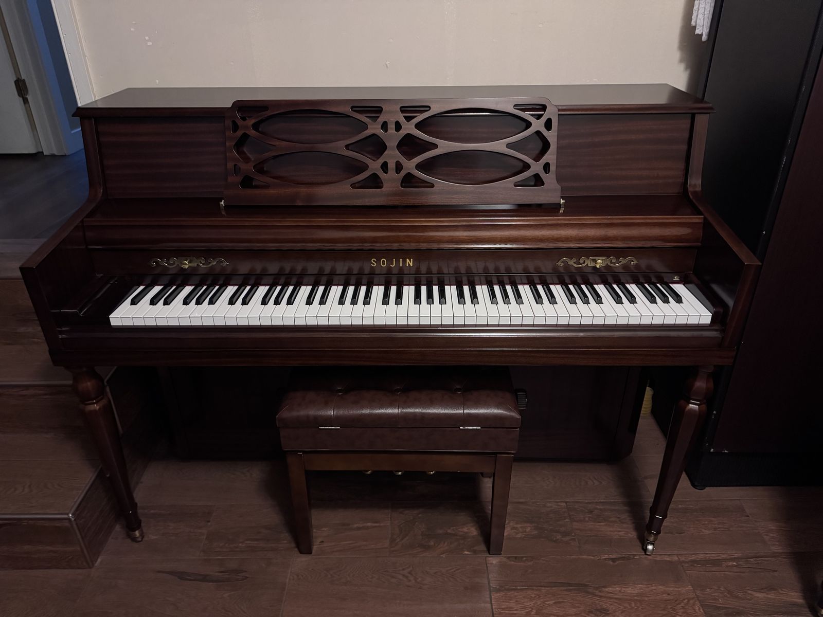 SOJIN Piano with free delivery and free home tuning