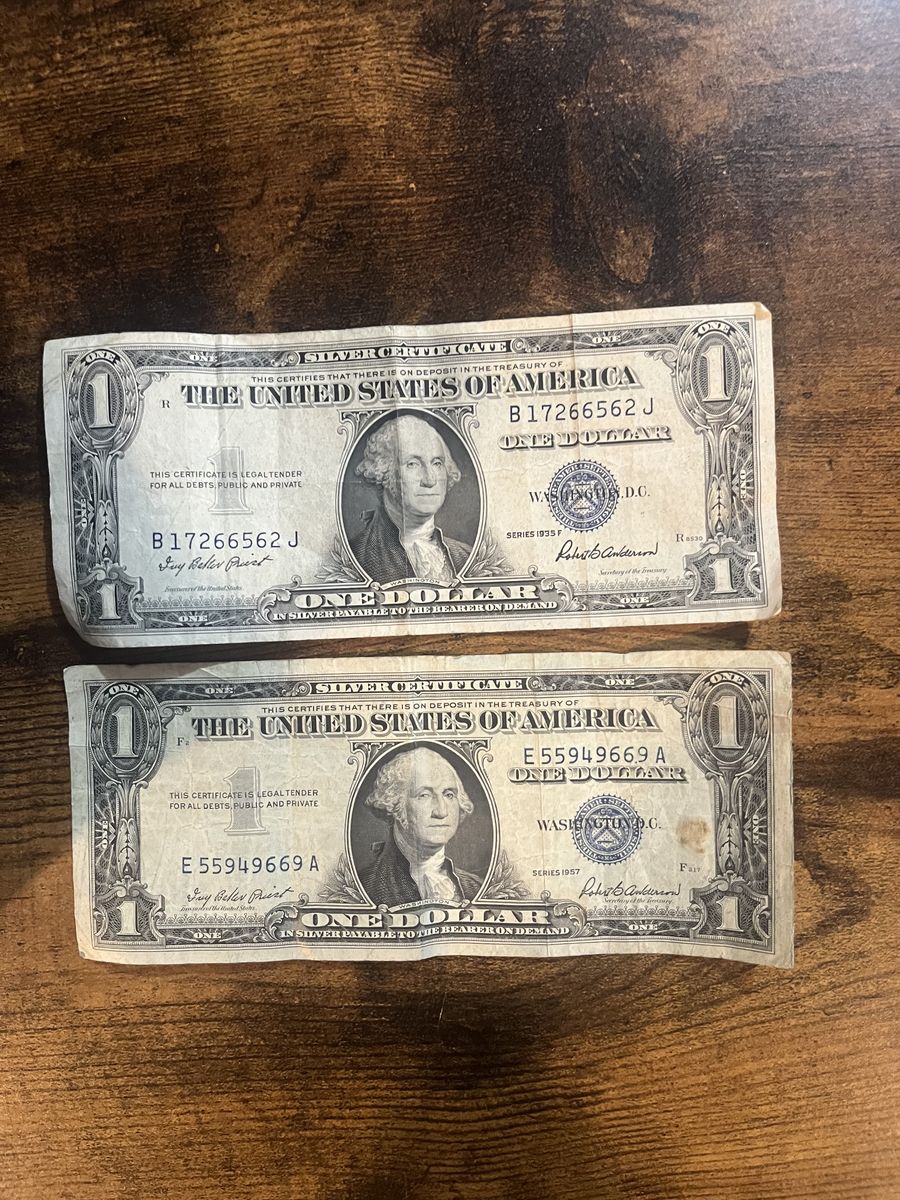 two 1 Dollar Silver Certificates