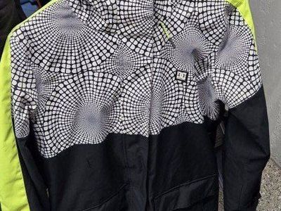 DC snowboard jackets