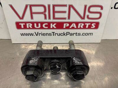 Used Peterbilt 567 Spacer-Center Tow Cast Alum, Part # A80-6010