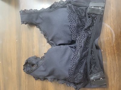 ladies large black bralette bra