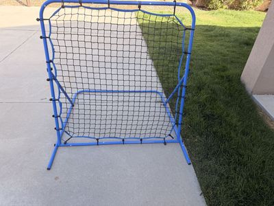 Soccer rebounder net