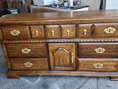 all wood 9 drawers dresser/rudy