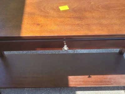 Samson international hall table