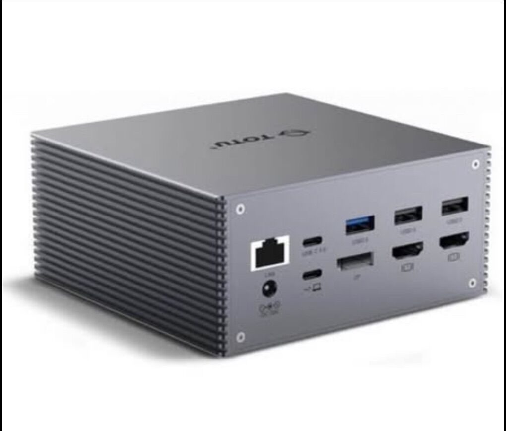 Triple Display Docking Station