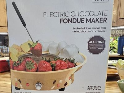 Electric Chocolate Fondue Maker