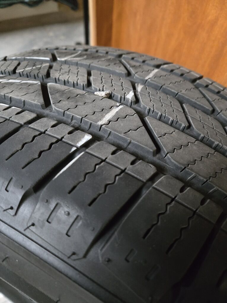 BRIDGESTONE DUELER 245x60x18 ...