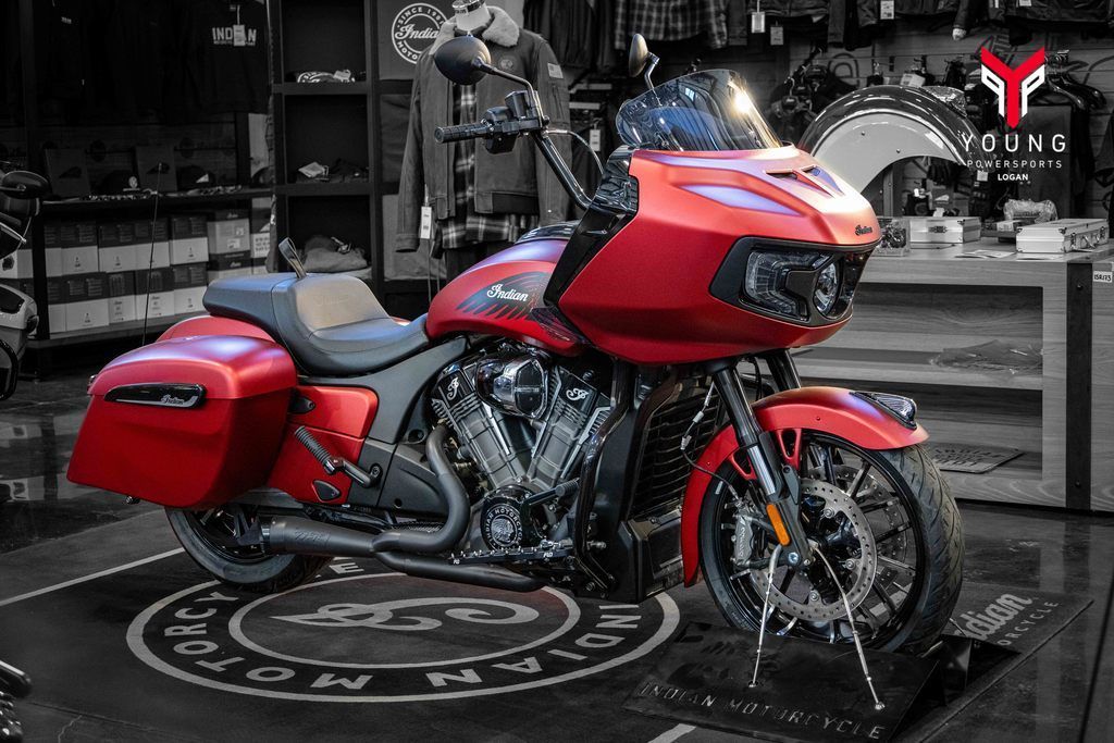 2026 Indian Motorcycle® Challenger® Dark Horse® 112 Sunset Red Smoke