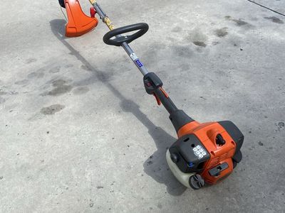 Husqvarna 128CD trimmer