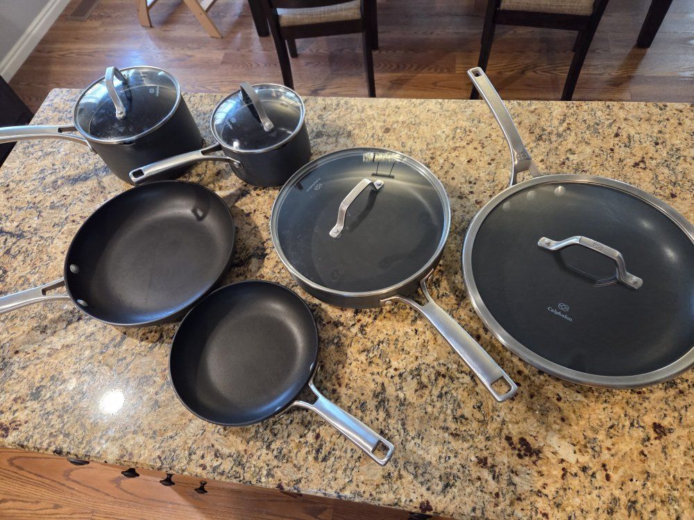 Calphalon pots/pans