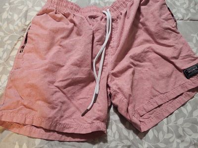 Men's size large wowie shorts