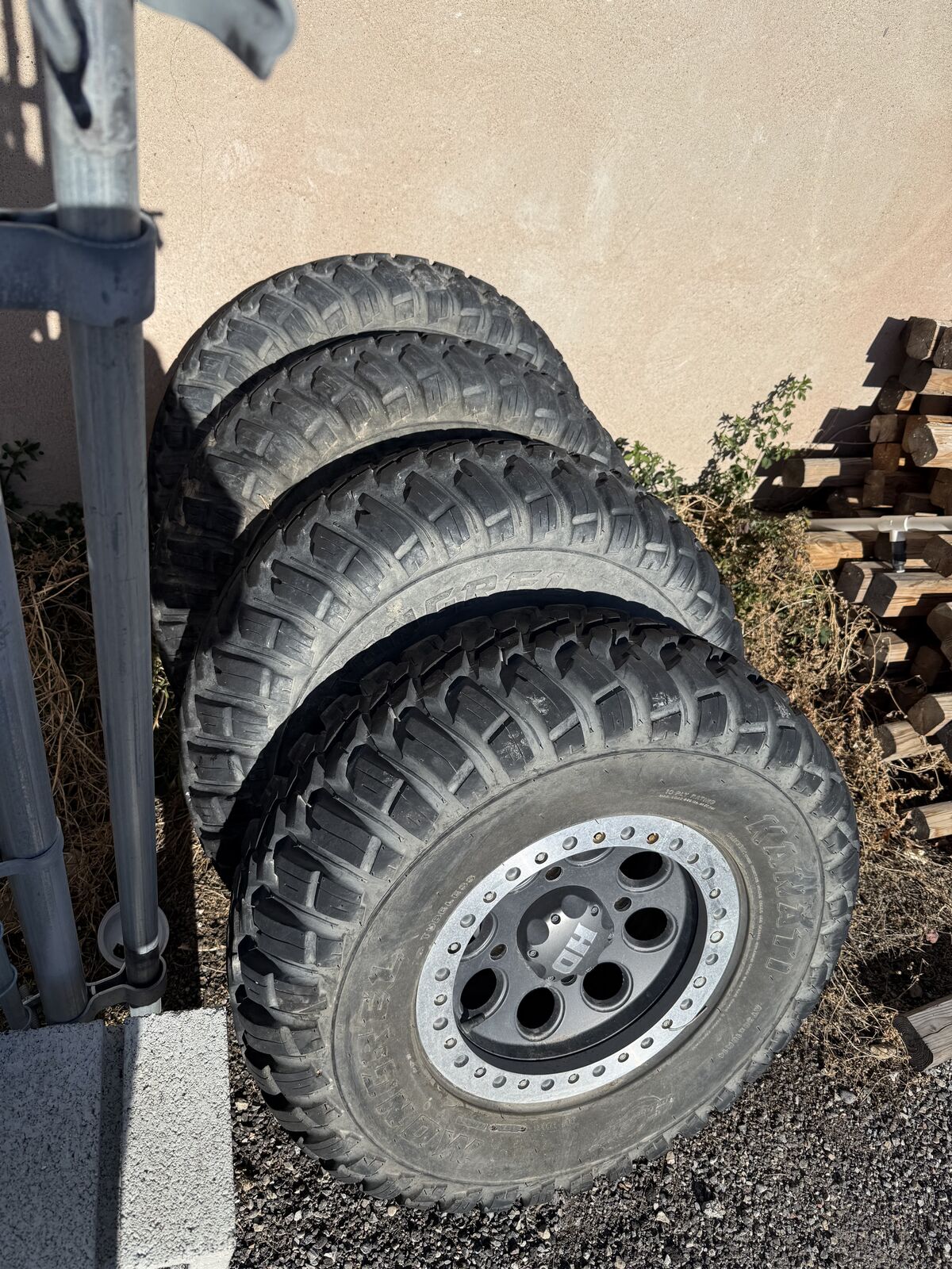 Side by side tires