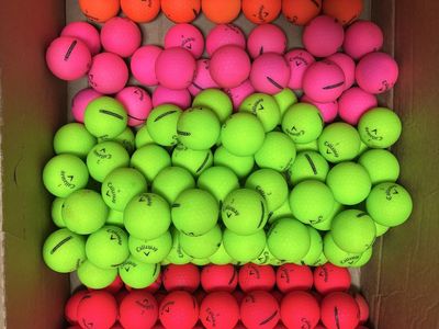 18 - CALLAWAY COLORED BALLS