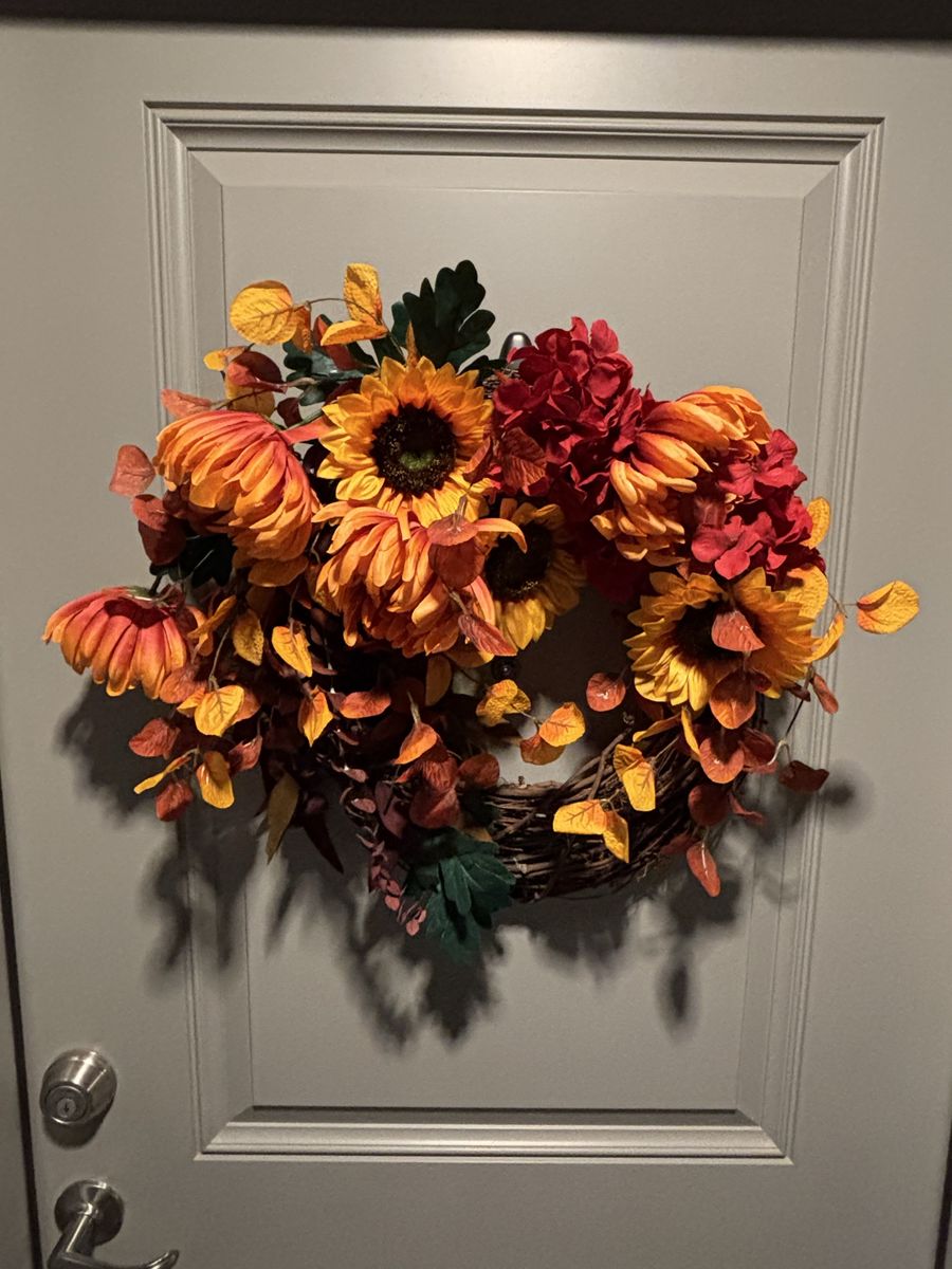 Beautiful Fall Floral Wreath - Sunflowers & Autumn Leaves Decor