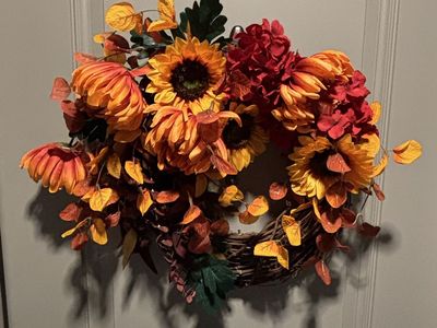 Beautiful Fall Floral Wreath - Sunflowers & Autumn Leaves Decor