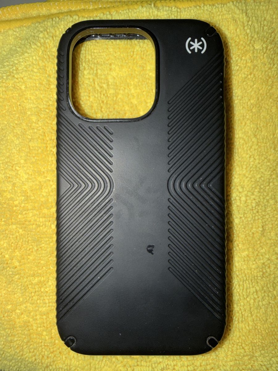 Speck Presidio case for iPhone 14 Pro