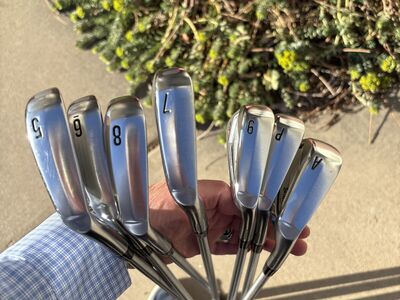 Srizin ZX5 Irons 4-AW Excellent Condition