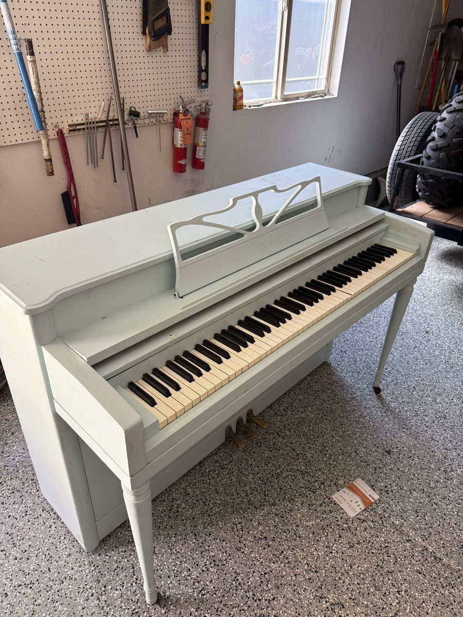 Free piano