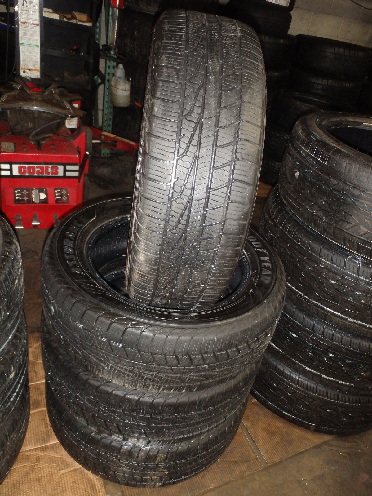 235/60R18 GOODYEAR ASSURANCE WEATHER READY SET OF USED TIRES