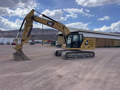 2019 Cat 320 excavator