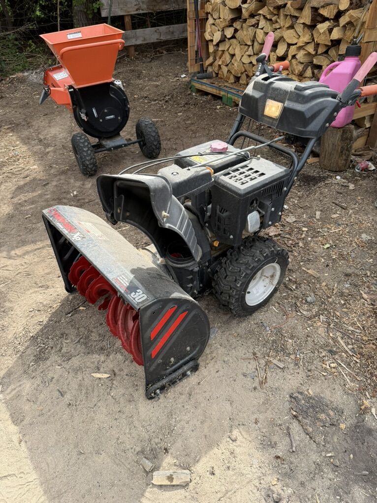 Troy Built XP 30” Storm 3090 Snow Blower