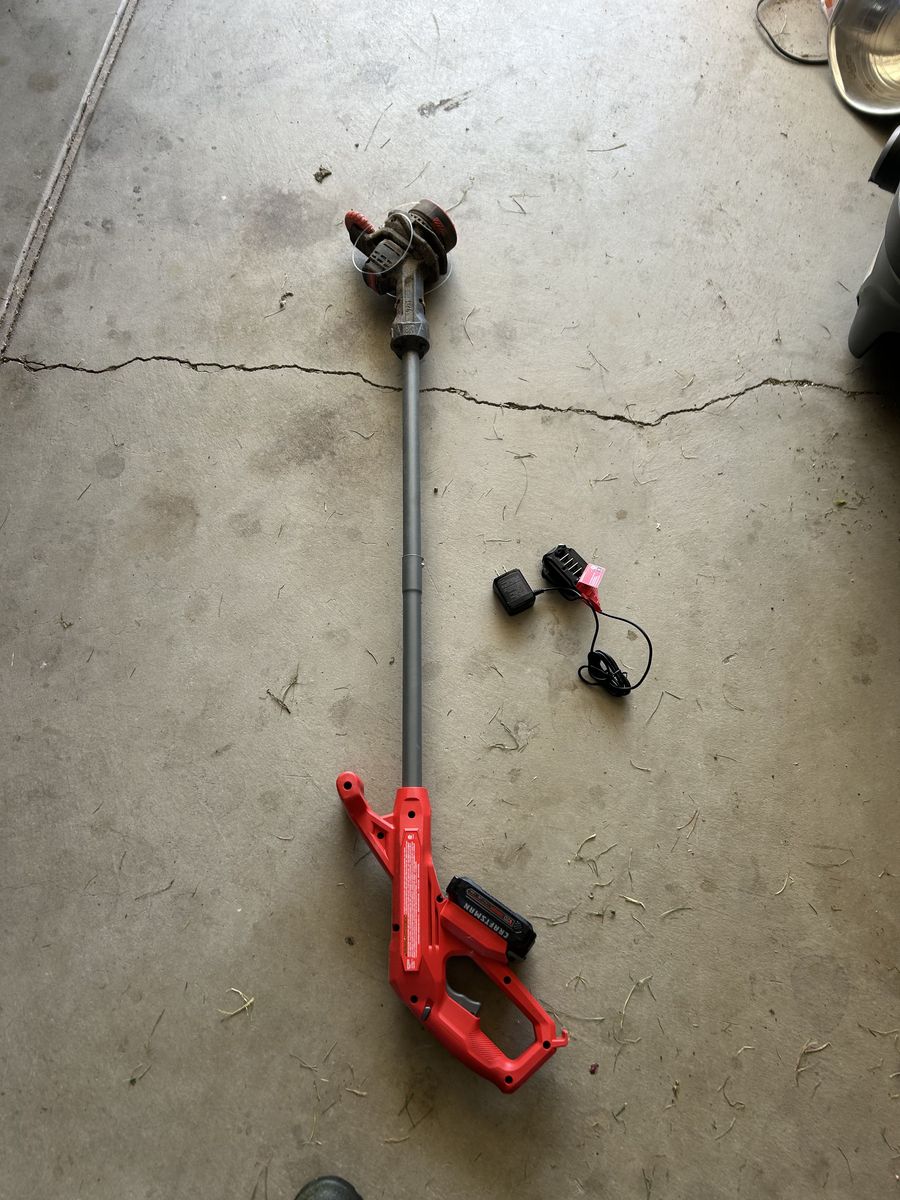 Craftsman Trimmer with battery and charger