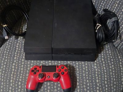 500gb Ps4 with 1 controller! Trades considered!