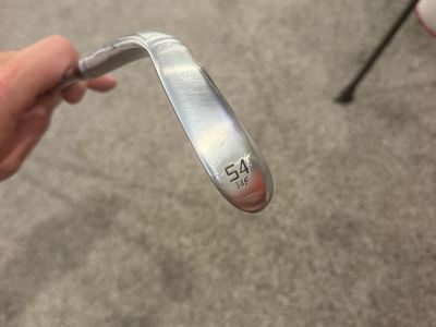 Titleist Vokey Design SM10 54° Wedge (14F Grind)