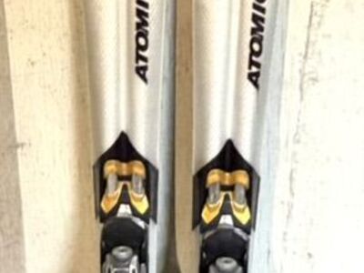 Atomic M2 Tron 172 CM Downhill Skis