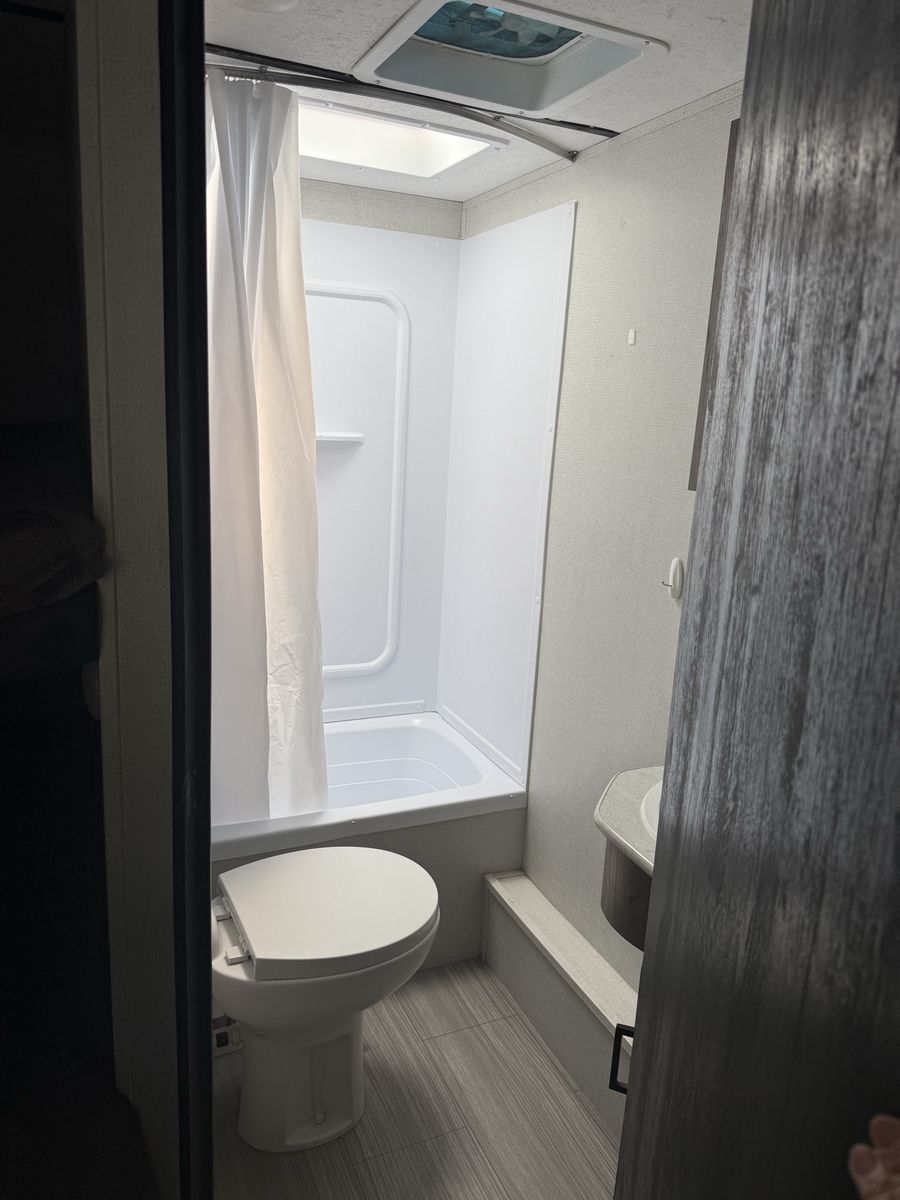 Main image 11