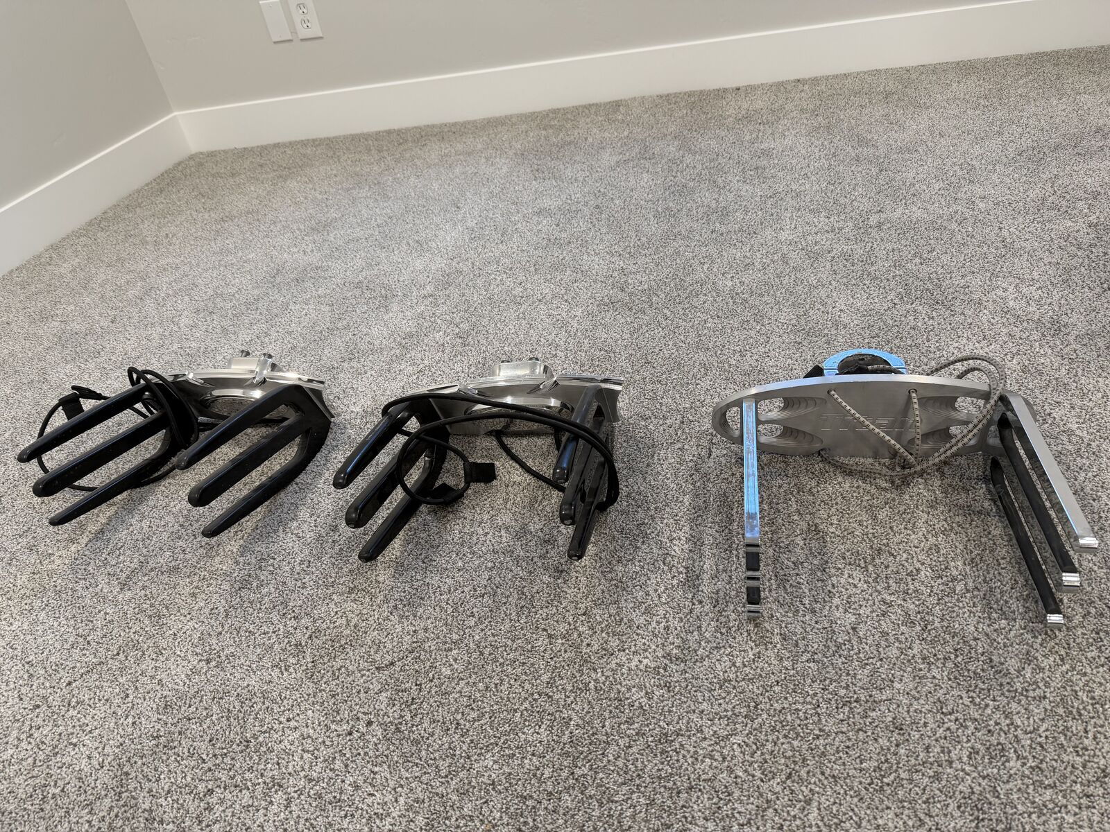 3 Malibu Titan Wakeboard Racks