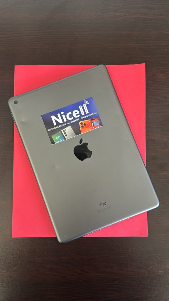 iPad 9 64GB Grey Unlocked