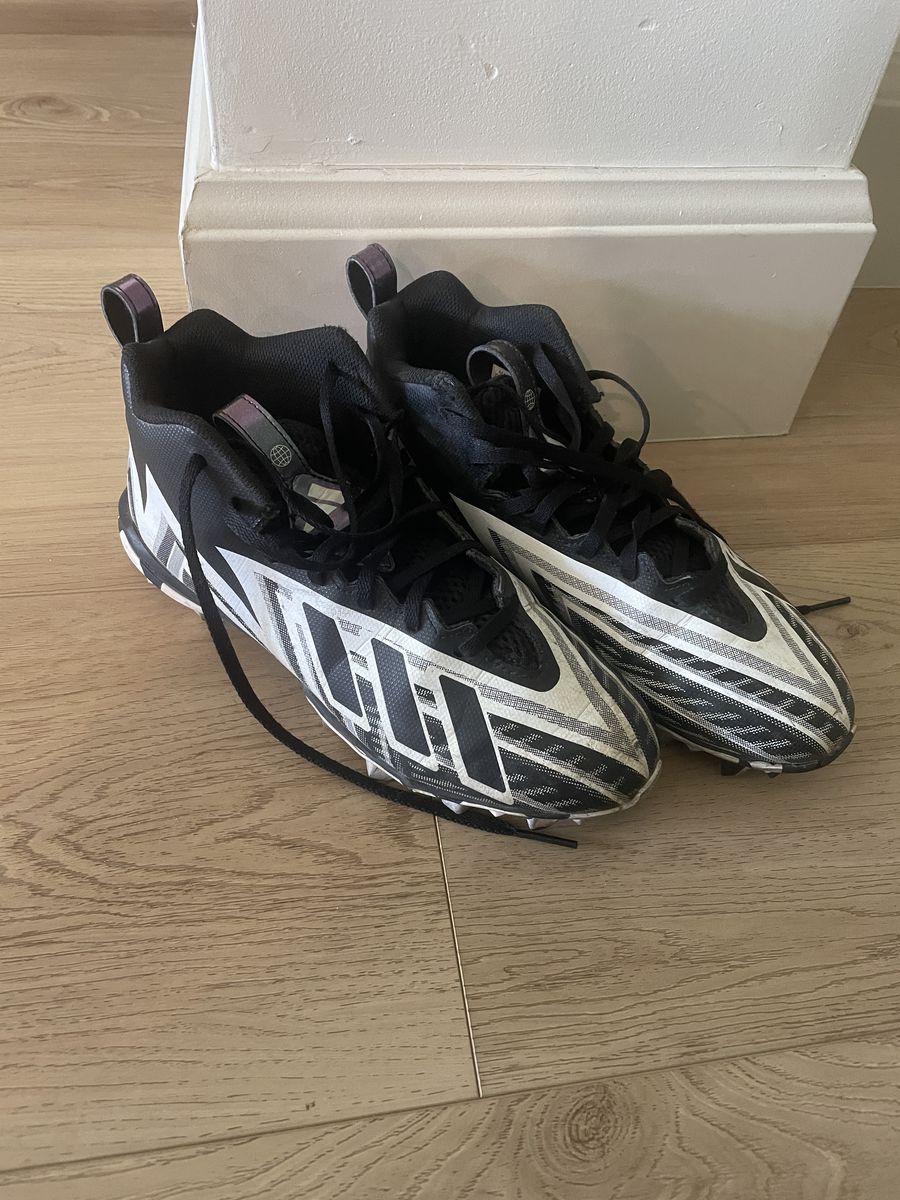 Size 6 Boys Football Cleats | Freak Adidas
