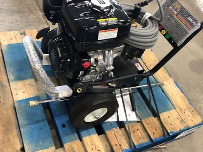 NEW!! 3000 psi 9hp Commercial Cold Water Pressure Washer