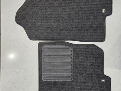 Nissan Titan PRO-4X Floor Mats - Black Carpet Set (2 Front Mats)