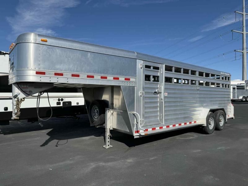 Used 2023 Elite Open Stock 20' Gooseneck
