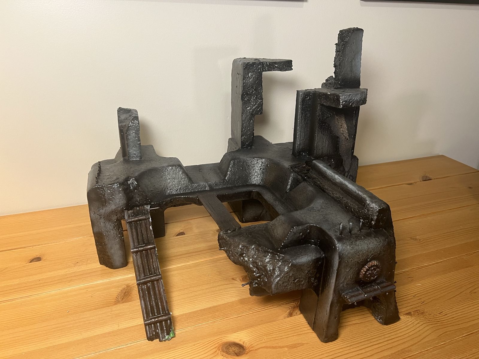 Main image 4