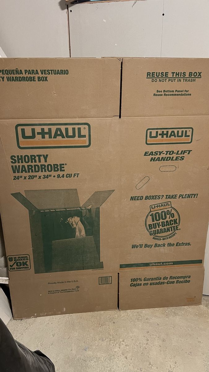 Shorty Wardrobe Moving Box