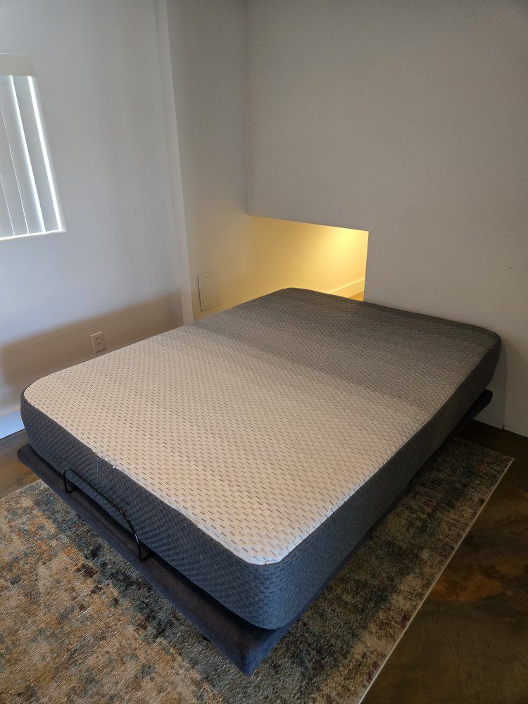 Coastline Queen Size Adjustable Bed Base with Remote, and Bob O Pedic Affinity Queen Mattress