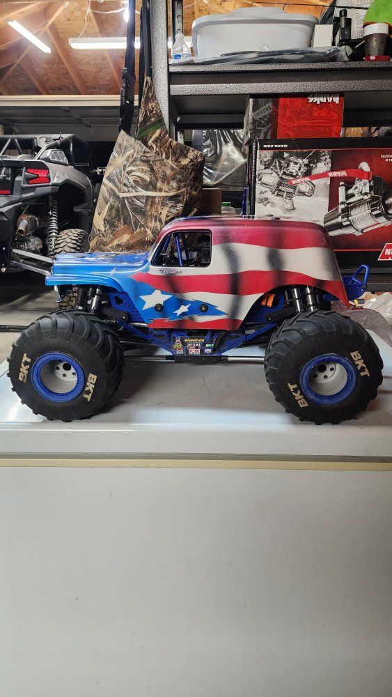 Losi LMT 2.0